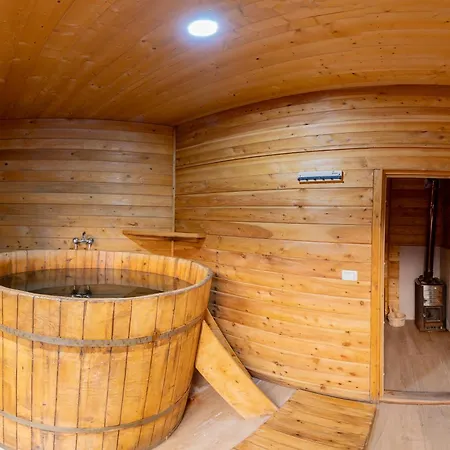 Casa Izvorul Negru Bed & Breakfast
