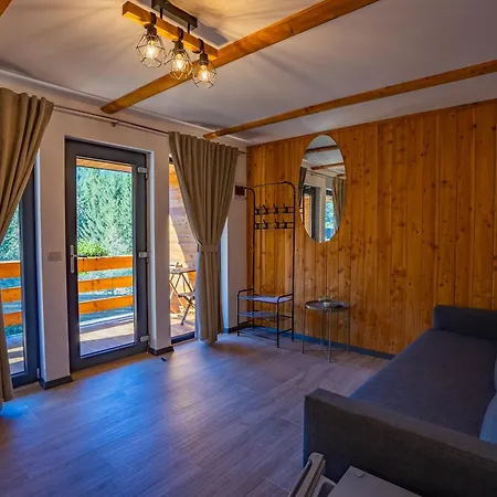 Casa Izvorul Negru Moisei