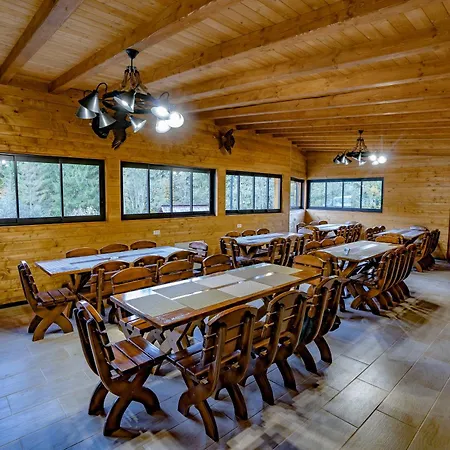 Bed & Breakfast Casa Izvorul Negru