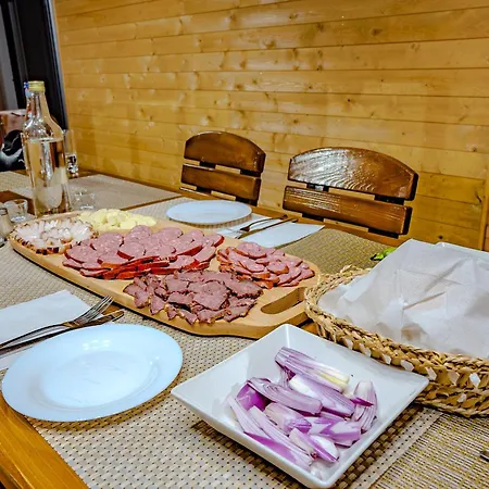 Bed & Breakfast Casa Izvorul Negru *